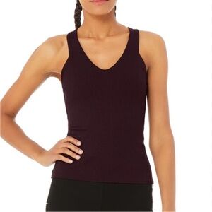 ALO Yoga Elevate Crossover Tank‎ Dark Plum Size Small